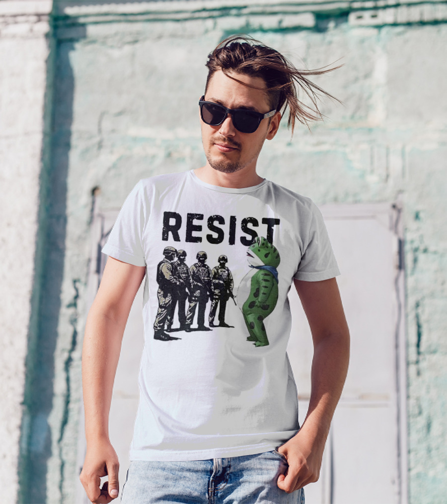 Portland Frog Resist Anti Fascism Anti Trump Protest Graphic T-Shirt
