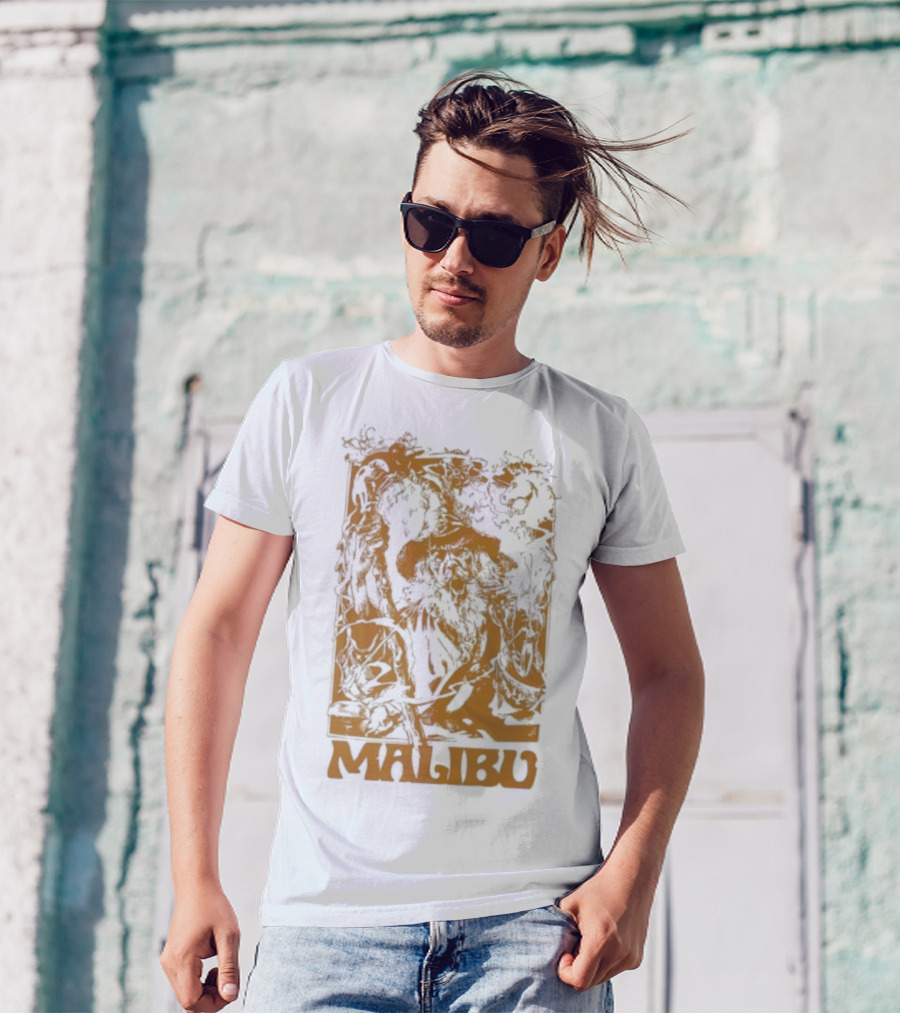 Malibu Wizard Mystical Floral Art Vintage Style T-Shirt