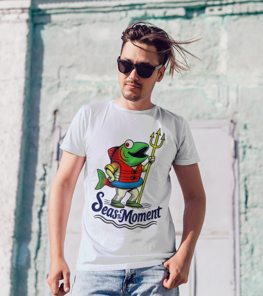 Seas The Moment Humpy Salmon Holding Trident Seattle Mariners MLB Baseball Fan Apparel T-Shirt