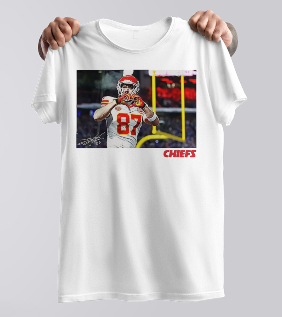 Travis Kelce 87 Kansas City Chiefs Heart Gesture Signature T-Shirt