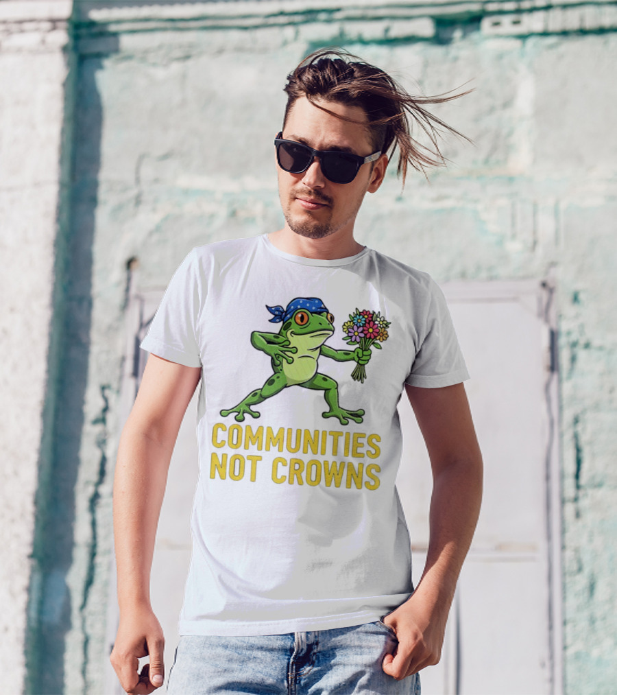 Portland Frog Protester Communities Not Crowns Bandana Frog With Flowers T-Shirt