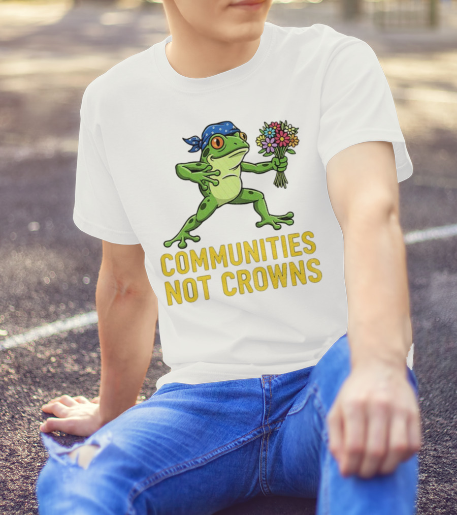 Portland Frog Protester Communities Not Crowns Bandana Frog With Flowers T-Shirt