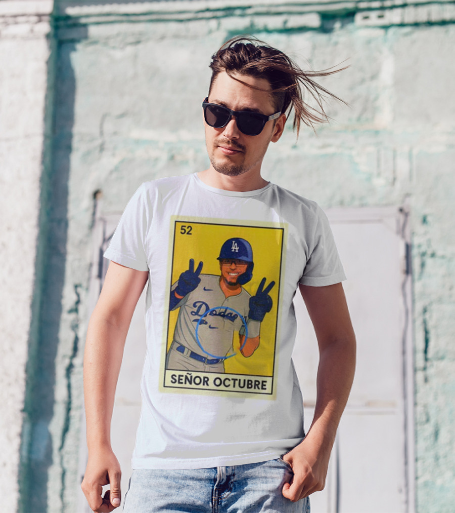 Señor Octubre Los Angeles Dodgers Kike Hernandez 52 MLB Baseball Card T-Shirt