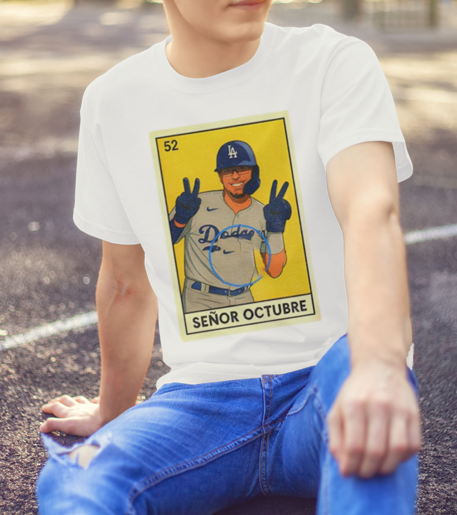 Señor Octubre Los Angeles Dodgers Kike Hernandez 52 MLB Baseball Card T-Shirt