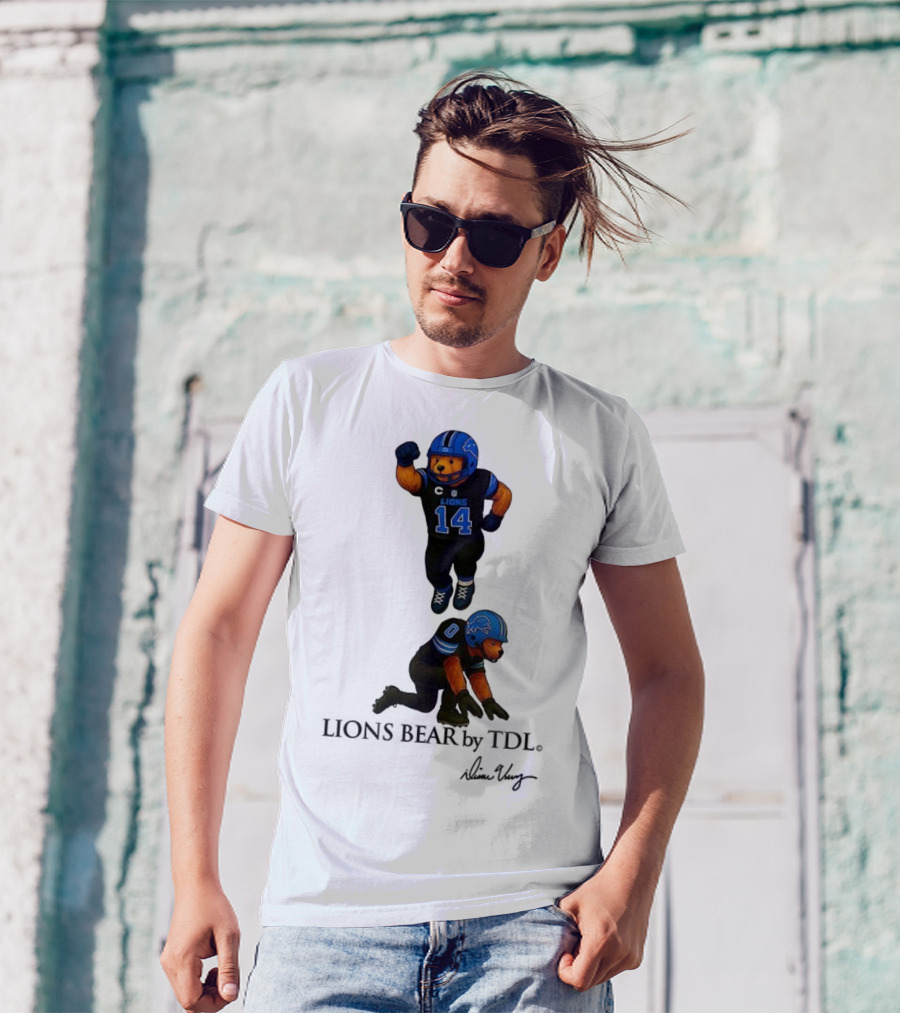 Amon-Ra St. Brown 14 Jahmyr Gibbs 0 Detroit Lions Bear Celebrating Football T-Shirt