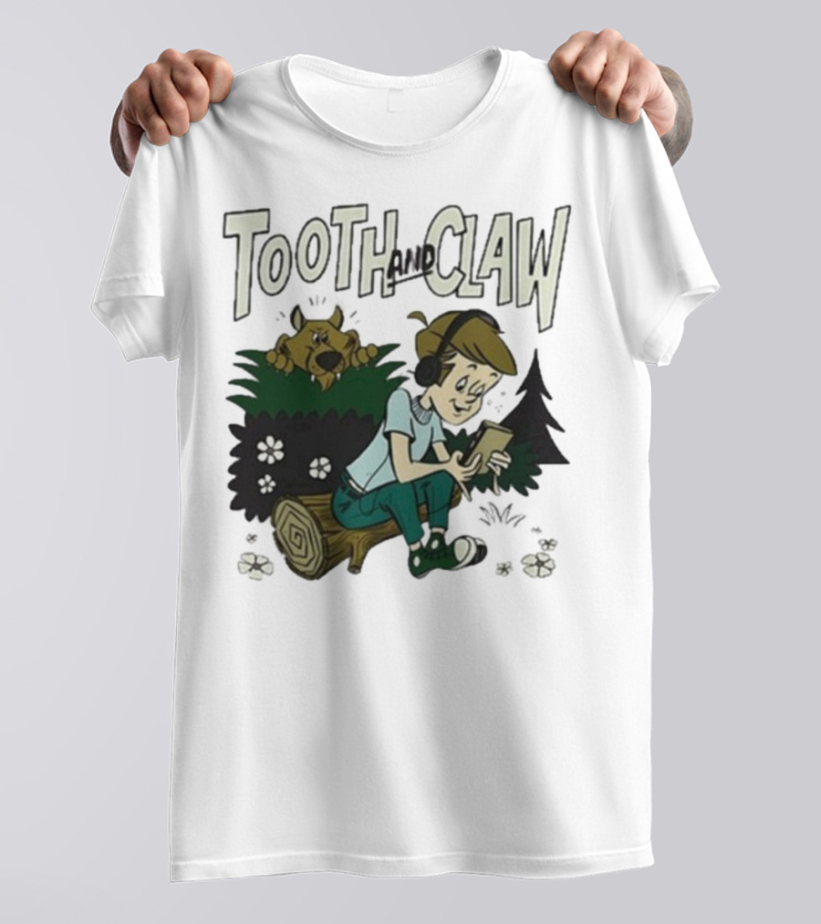 Tooth And Claw Podcast Don’t Look Behind You Headphones Listening Cartoon Dog Forest Scene T-Shirt
