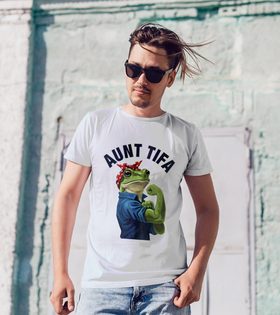 Aunt Tifa Rosie The Riveter Frog Meme Resist T-Shirt