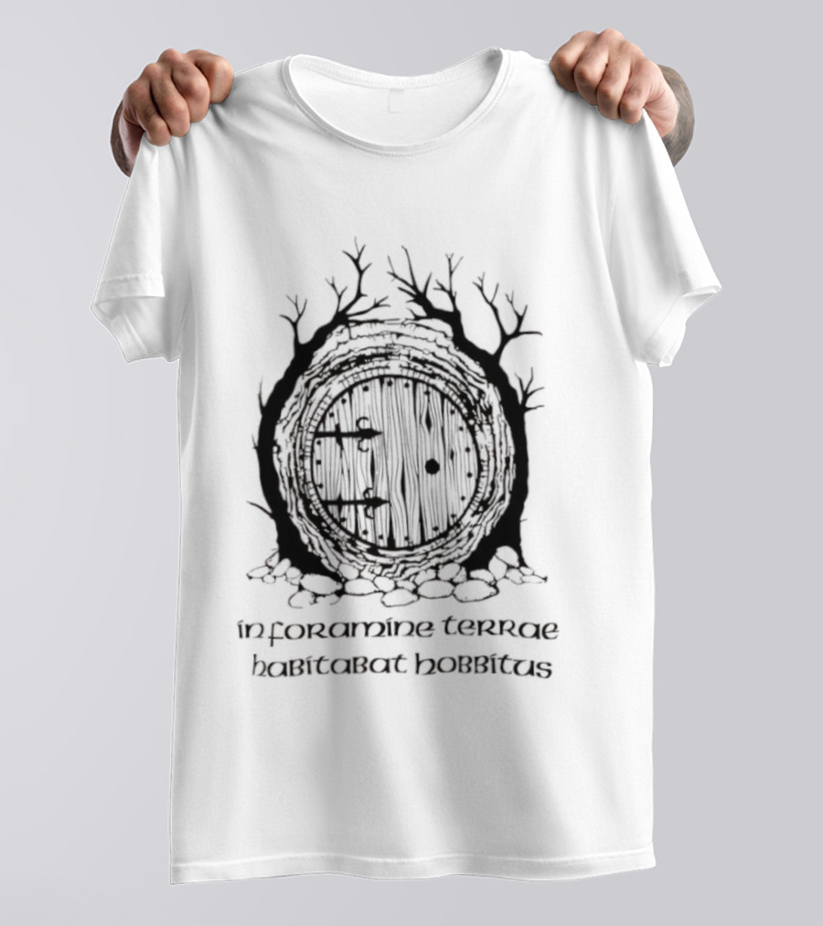 The Hobbit In Foramine Terrae Habitabat Hobbitus T-Shirt