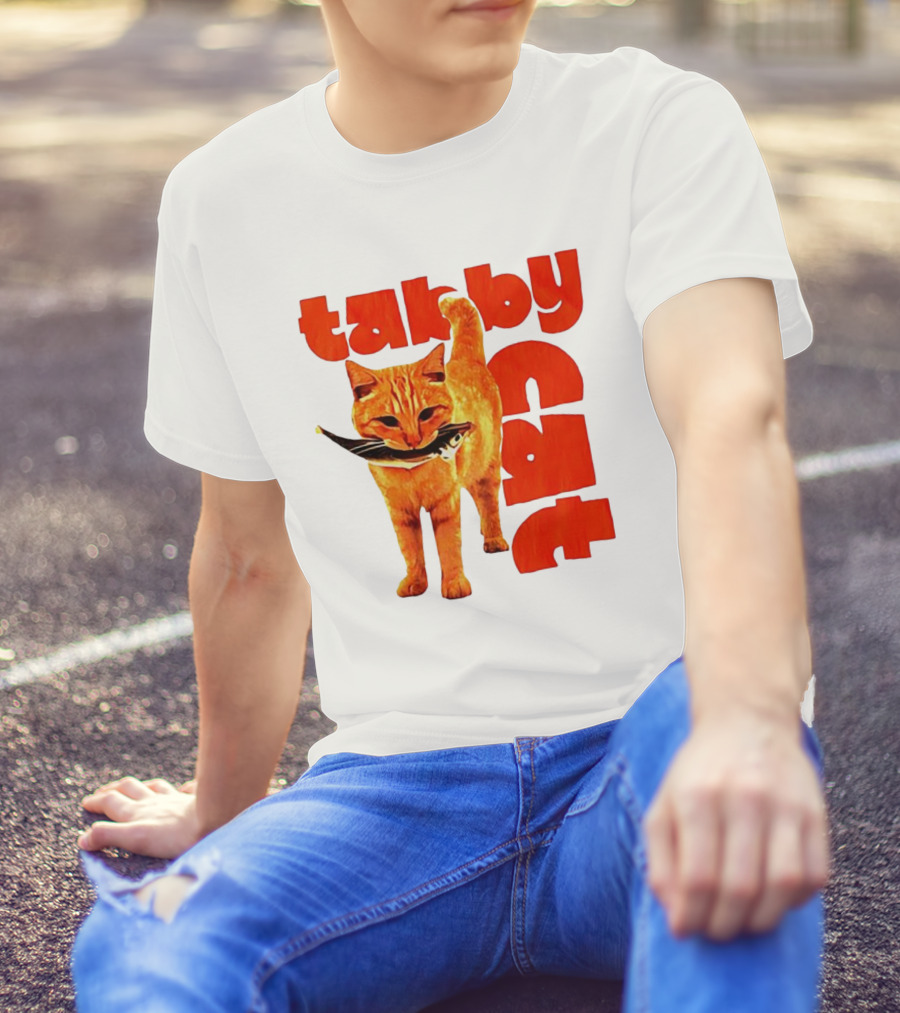 Tabby Cat Holding Fish Meme Retro Font T-Shirt