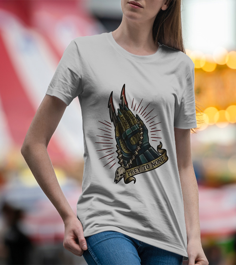 Prey To None Alien Claw With Skull And Star Chain T-Shirt