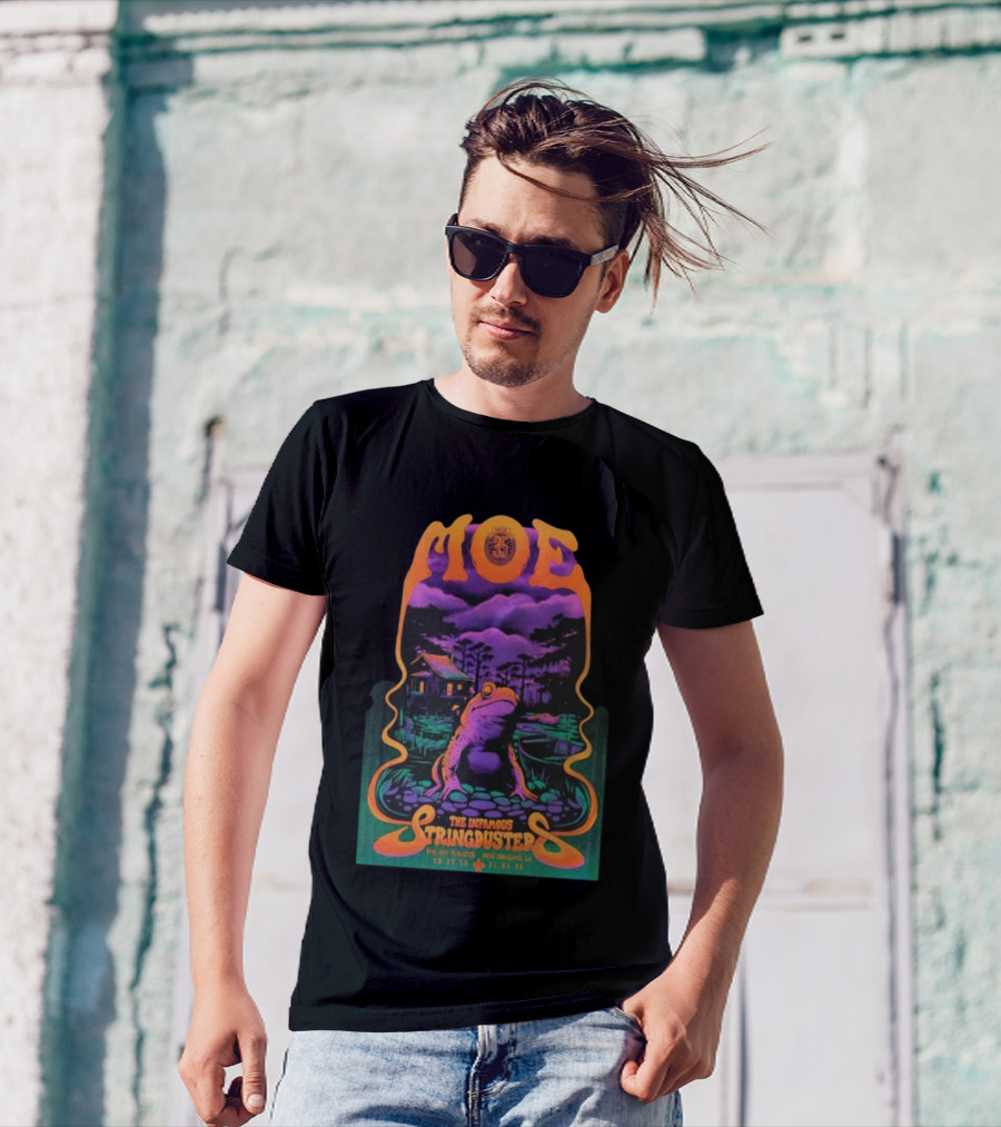 Moe. The Infamous Stringduster Halloween 2025 New Orleans Joy Theater Frog Swamp Scene T-Shirt