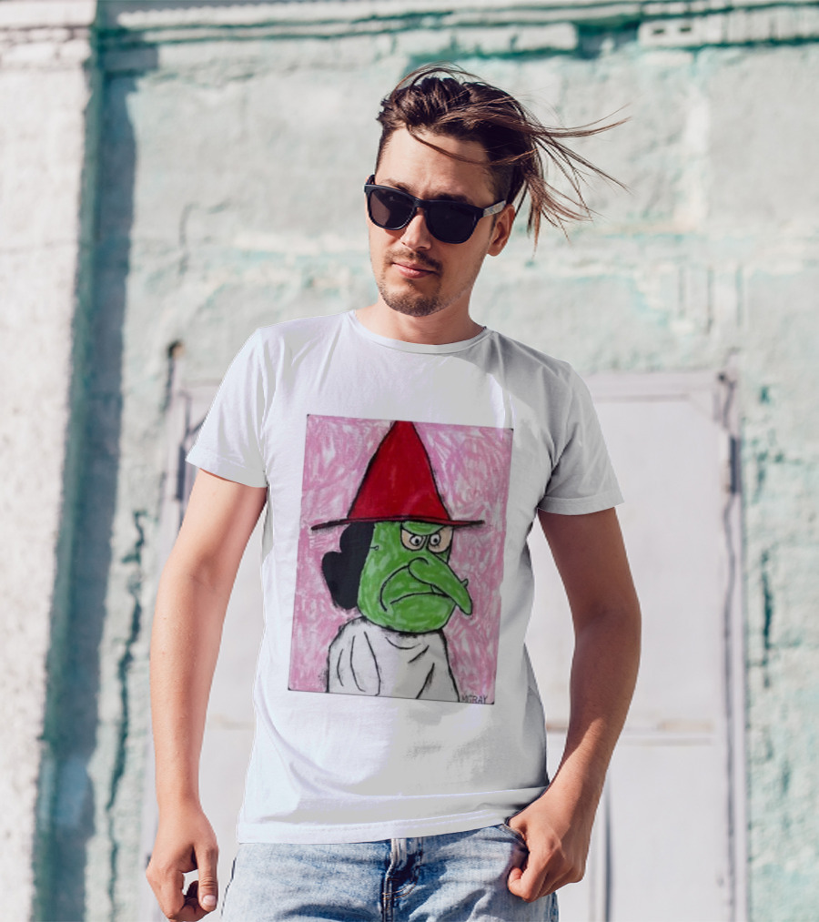 Lucy Van Pelt Witch Costume Red Hat Green Face MGRAY T-Shirt