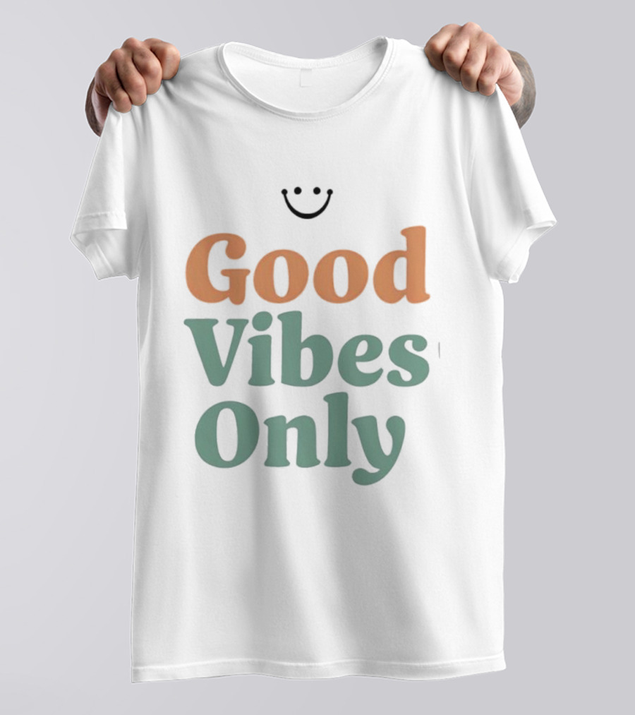 Good Vibes Only Retro Smile Iconic Phrase 70s Style T-Shirt