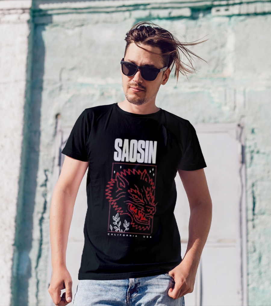 Saosin California USA Wolf Red Outline Design T-Shirt