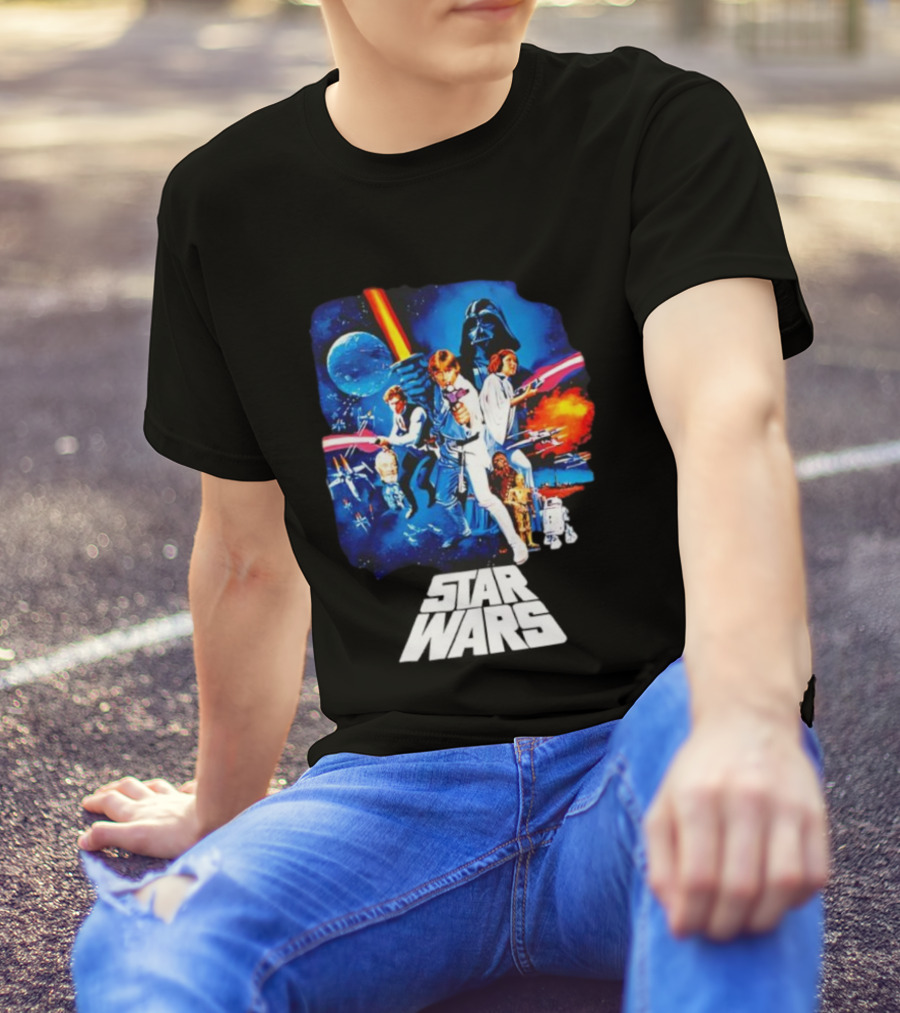 Star Wars New Hope Retro Darth Vader Luke Skywalker Leia Han Solo Chewbacca R2-D2 C-3PO Vintage Galactic Battle Scene T-Shirt