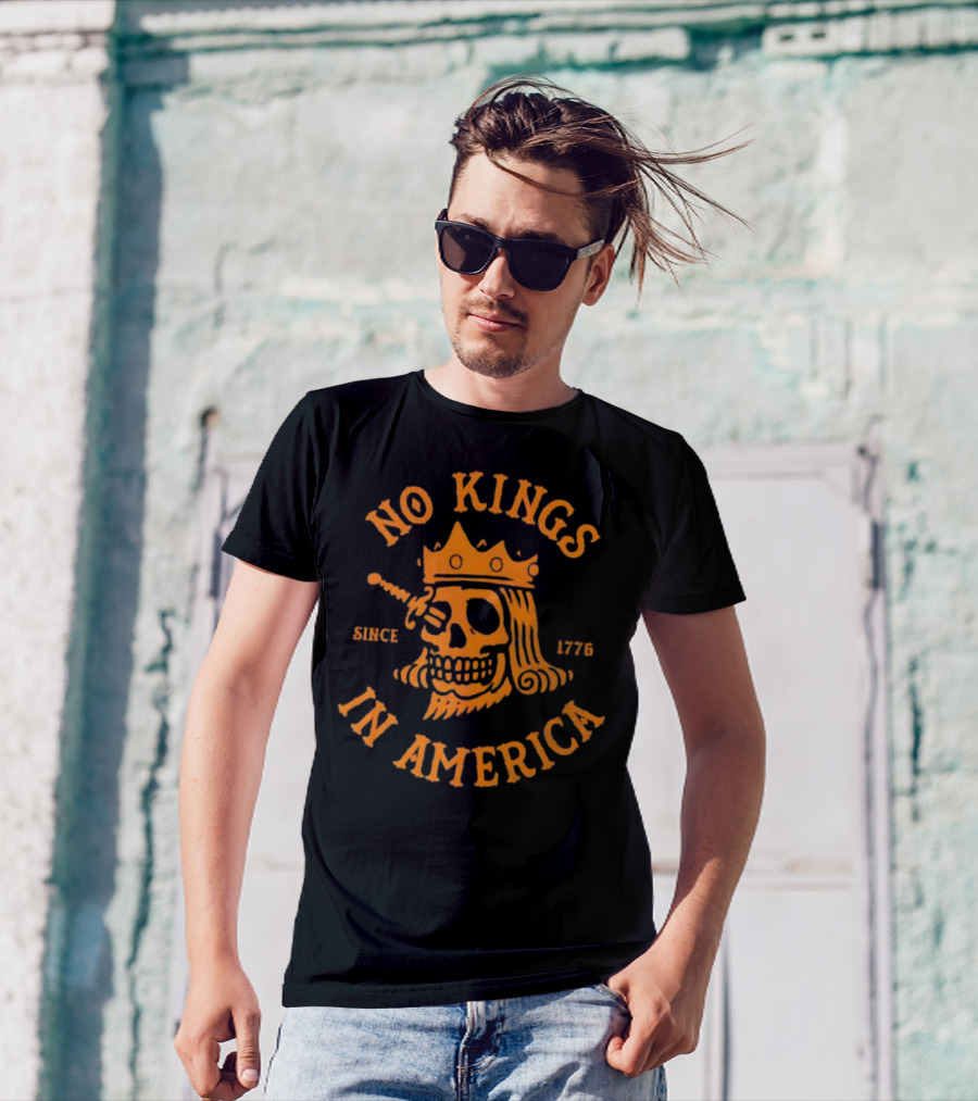 No Kings In America Since 1776 Skull Halloween T-Shirt