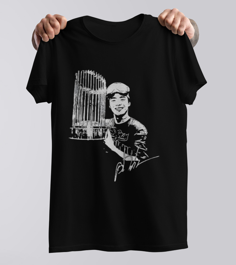 Yoshinobu Yamamoto MLB Champions Celebration Los Angeles Dodgers Cup Holding Player Signature T-Shirt