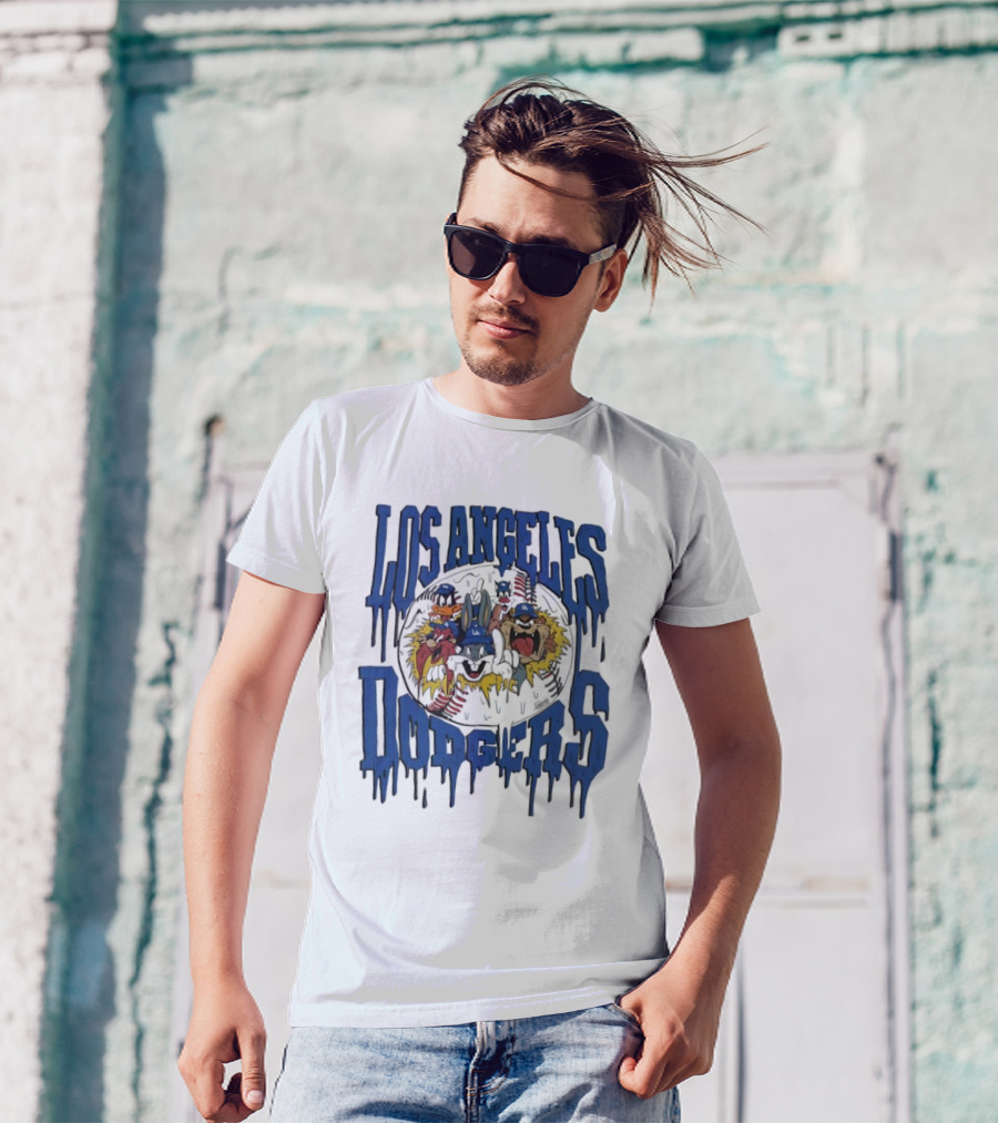 Los Angeles Dodgers Looney Tunes Dripping Vintage Style T-Shirt