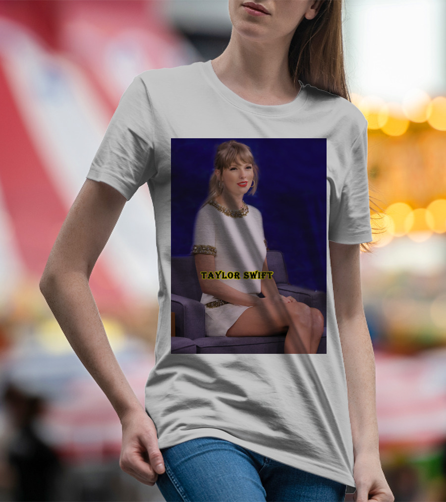 TAYLOR SWIFT Fans Theory About Actress In 10-Minute 'All Too Well' T-Shirt