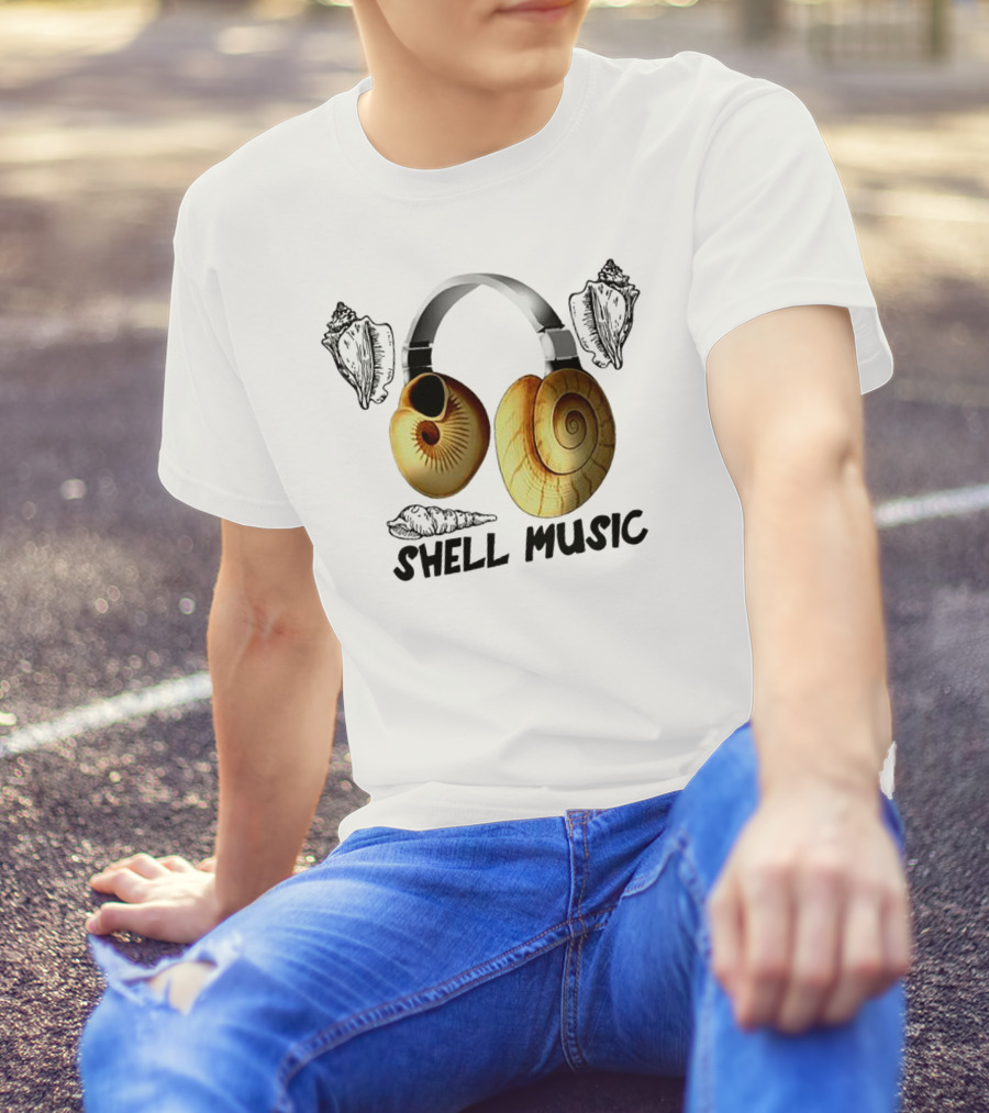 SHELL MUSIC Conch Headphones Nautical Shells Motif T-Shirt