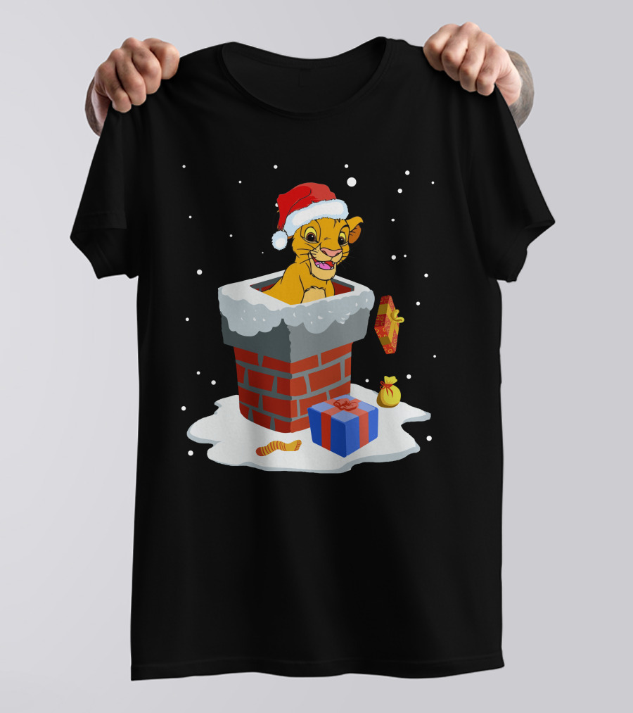 Simba In Santa Hat Popping Out Of Chimney With Christmas Gifts T-Shirt