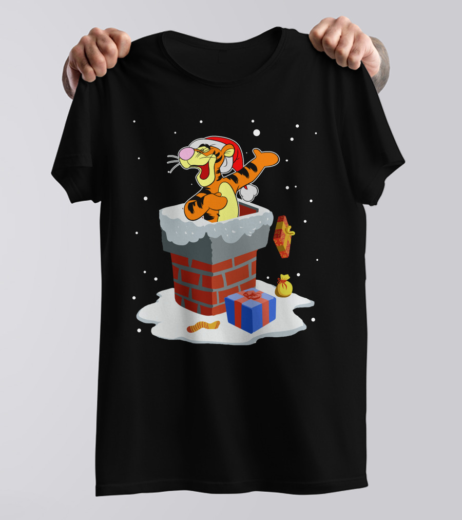 Tigger Santa Christmas Chimney Holiday Scene T-Shirt