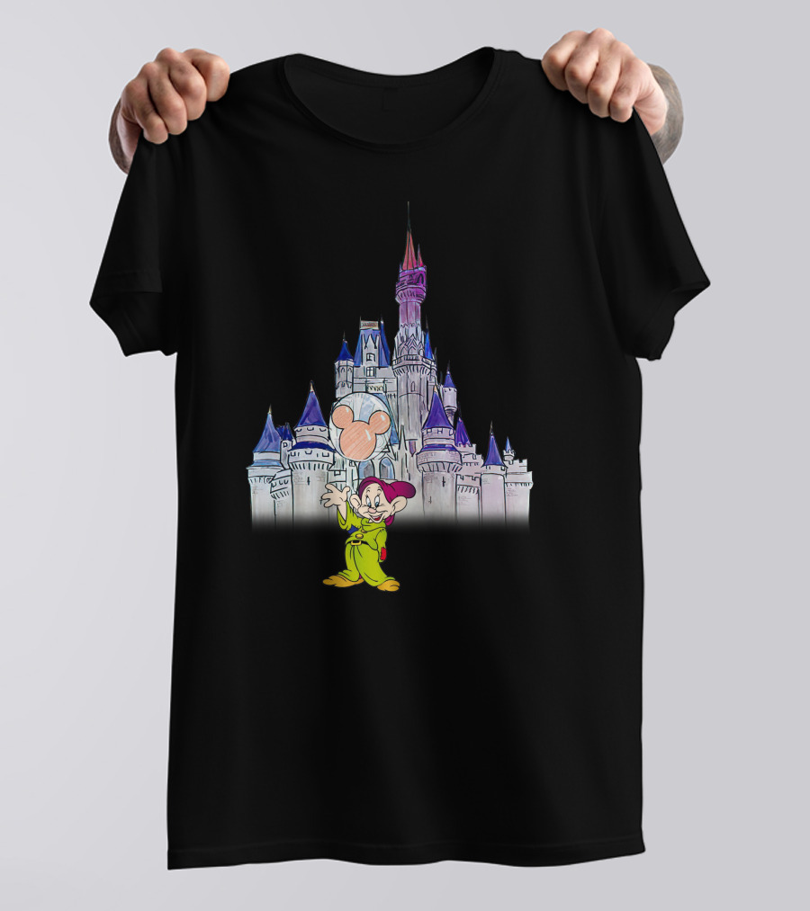 Dopey At Disney Castle With Mickey Balloon T-Shirt