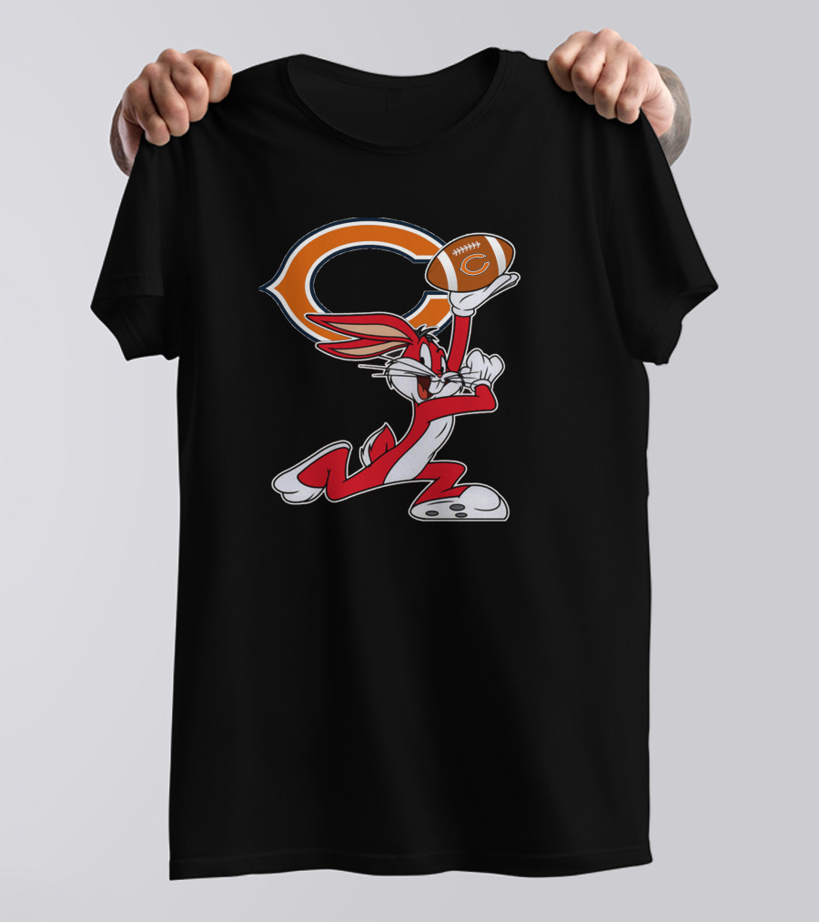 Chicago Bears Looney Tunes Bugs Bunny Football T-Shirt