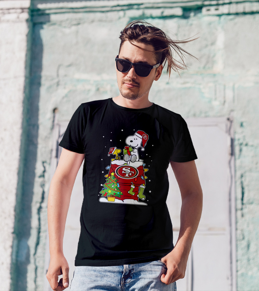 San Francisco 49ers Snoopy And Woodstock Christmas Celebration T-Shirt