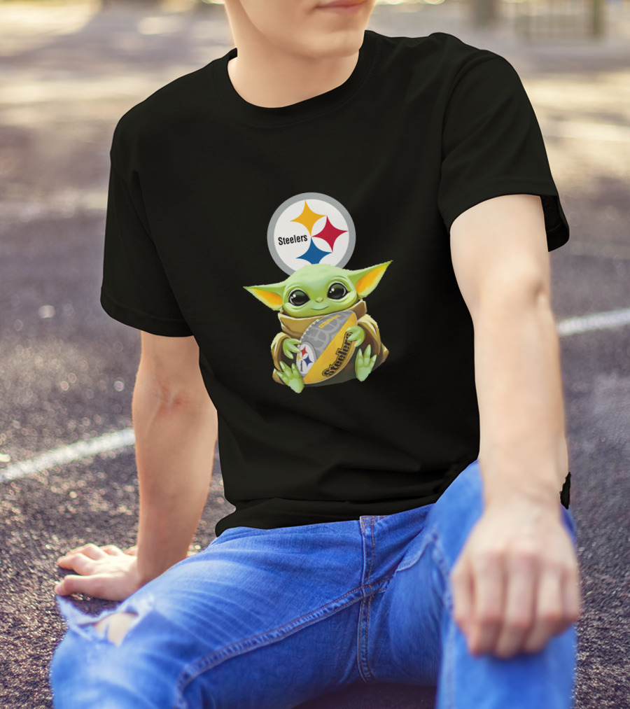 Pittsburgh Steelers Baby Yoda Football Fan T-Shirt