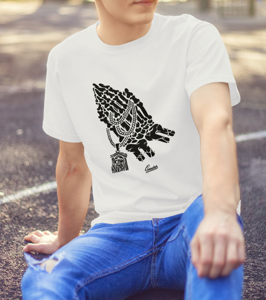Spreaders Threads Bone Hand Necklace Pray Sneaker T-Shirt