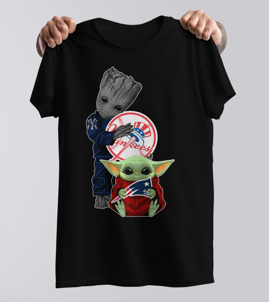 Yankees Baby Groot And Grogu Holding Patriots T-Shirt