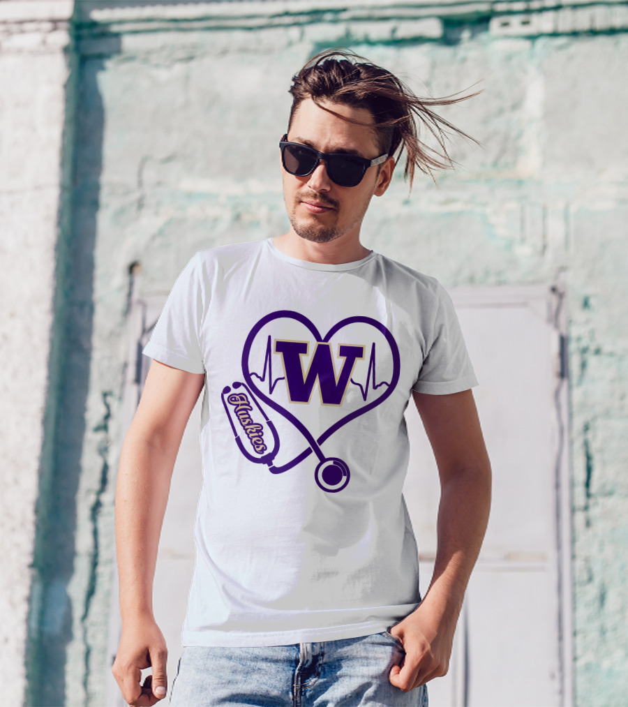 Huskies Stethoscope Heart W Washington T-Shirt