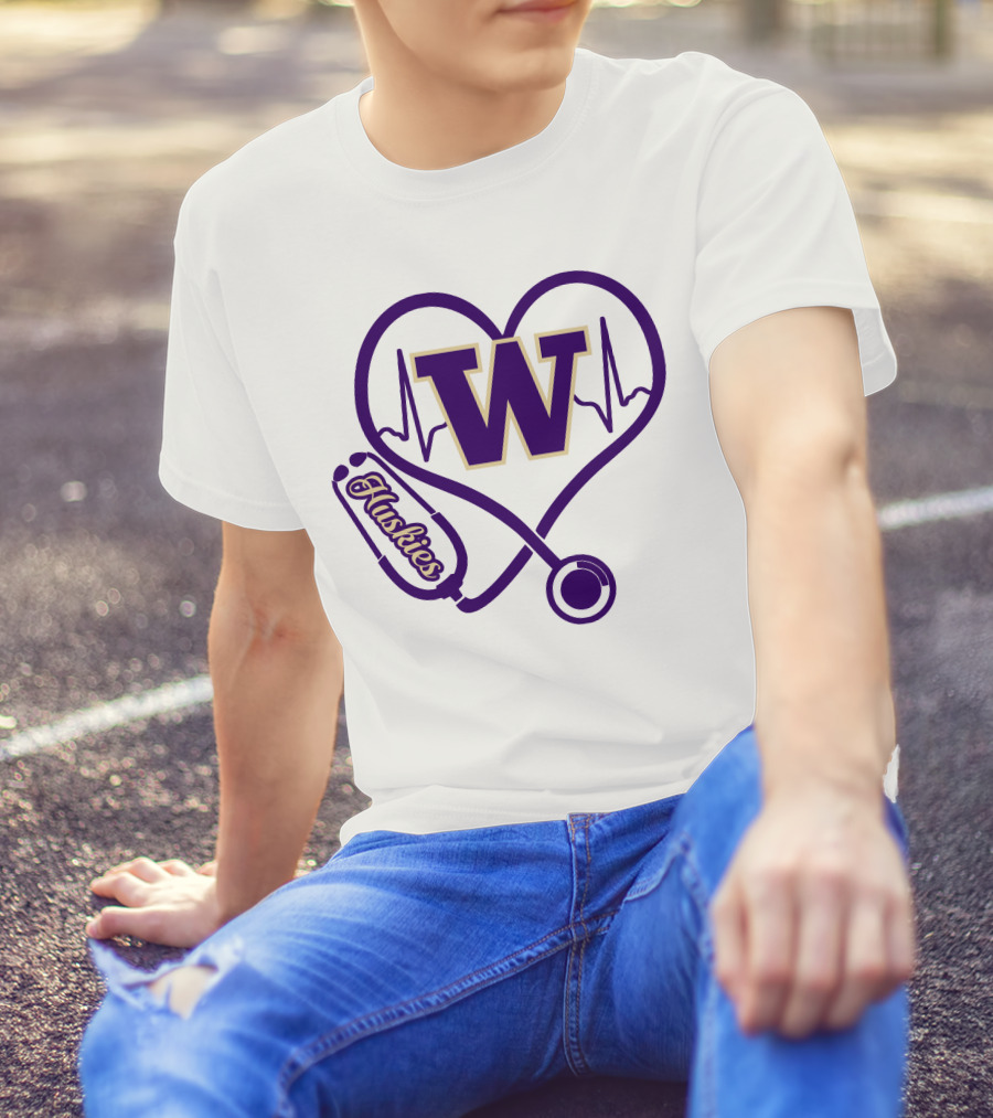 Huskies Stethoscope Heart W Washington T-Shirt