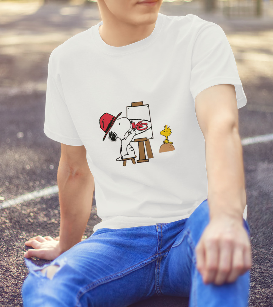 Kansas City Chiefs Painting Snoopy Red Hat Woodstock T-Shirt