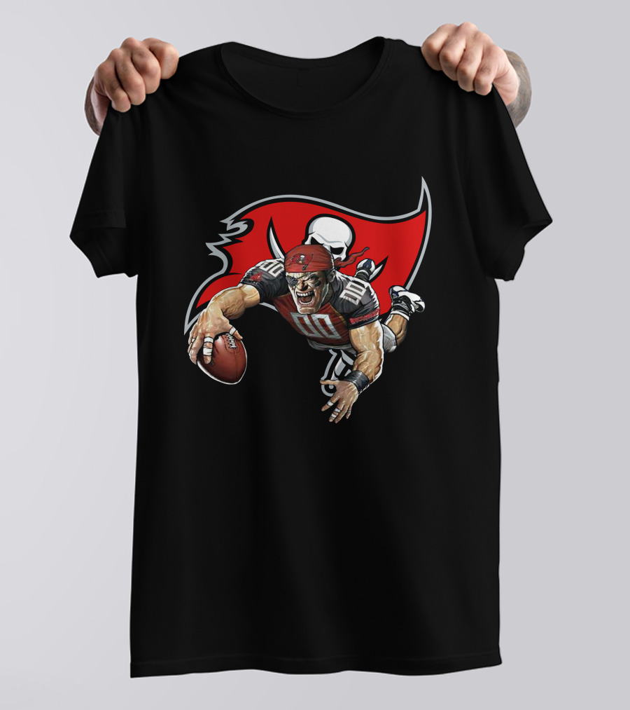 Tampa Bay Buccaneers Football Player Dive With Team T-Shirt