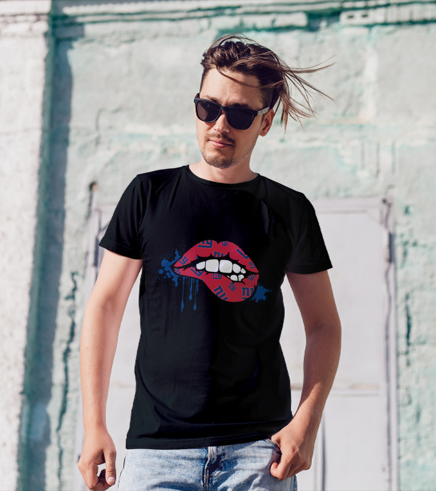 New York Giants Dripping Lips Artwork T-Shirt