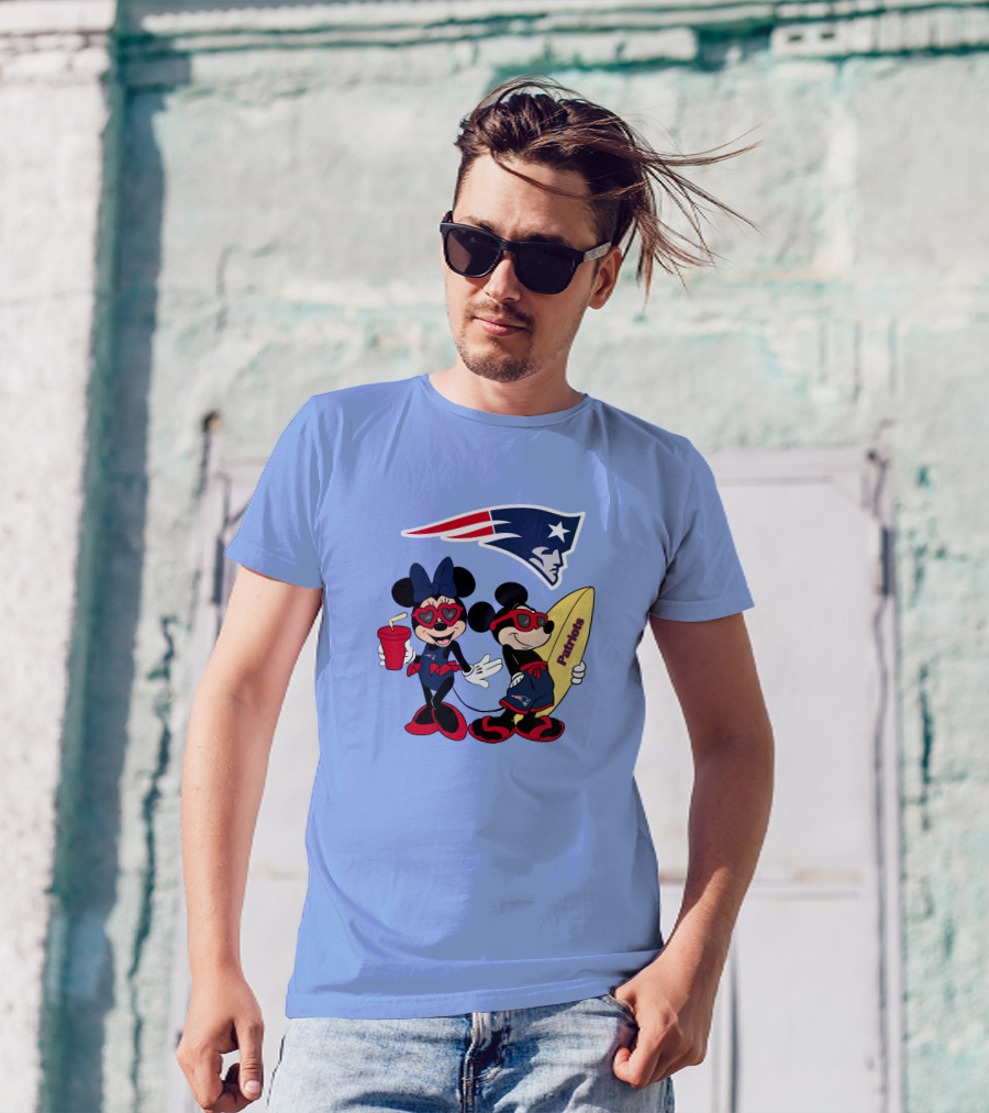 Patriots Mickey And Minnie Vacation With Surfboard And Drink T-Shirt