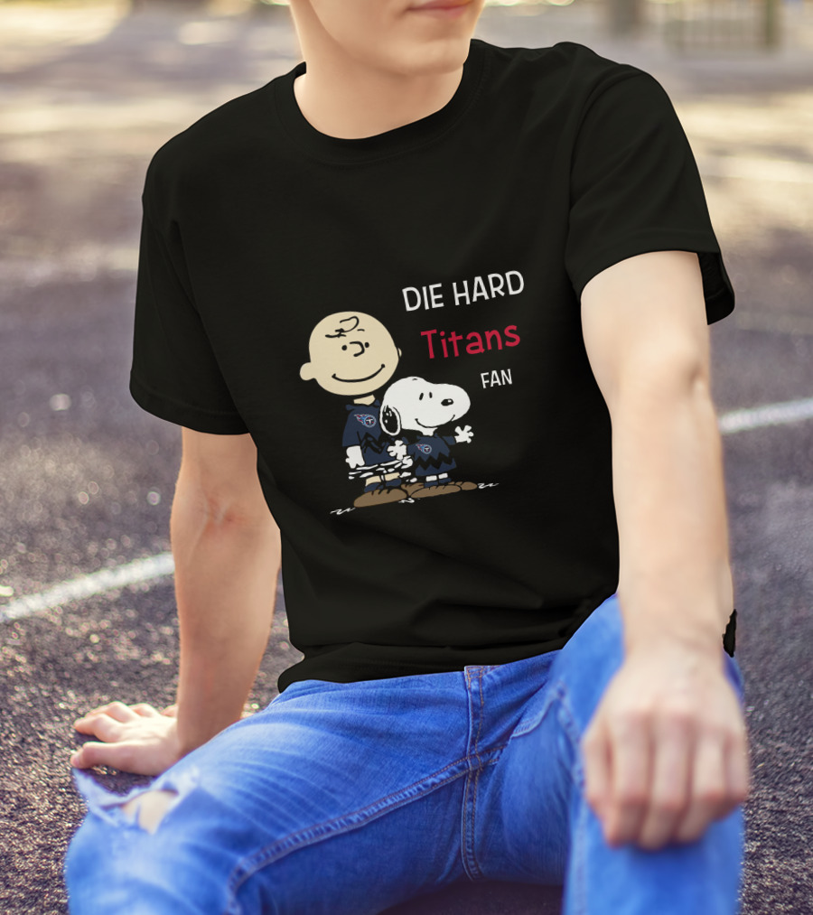 Die Hard Titans Fan Snoopy And Charlie Brown T-Shirt