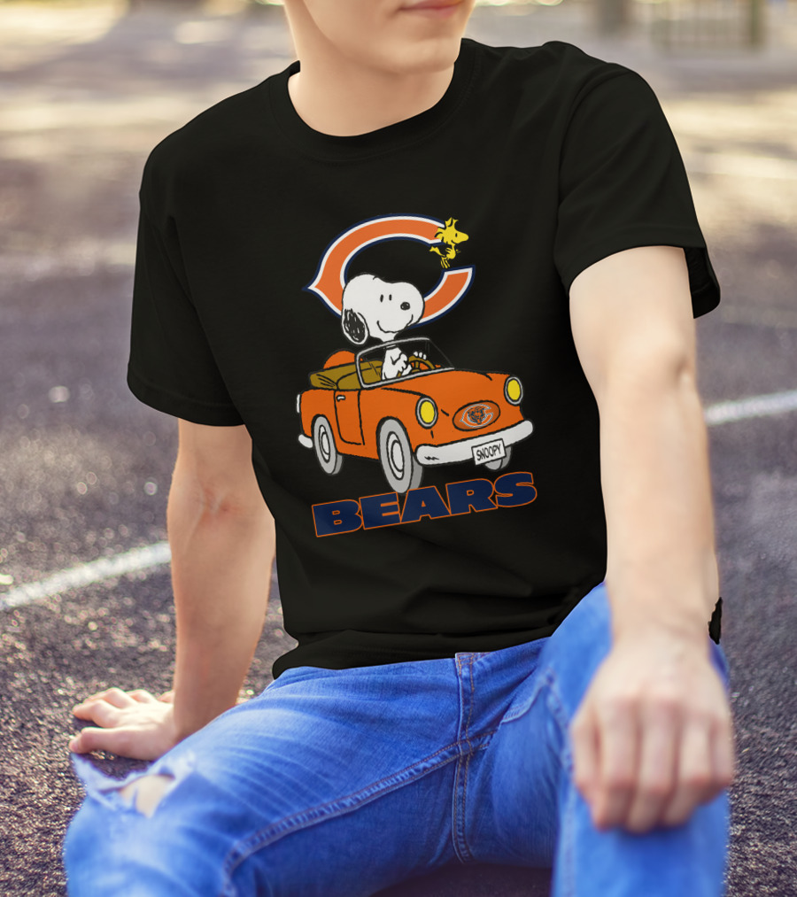 Chicago Bears Snoopy Driving With Woodstock T-Shirt