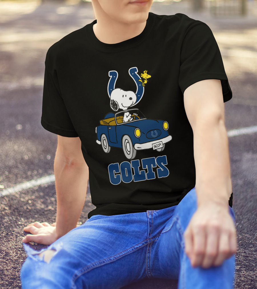 Colts Snoopy Woodstock Riding Blue Car T-Shirt