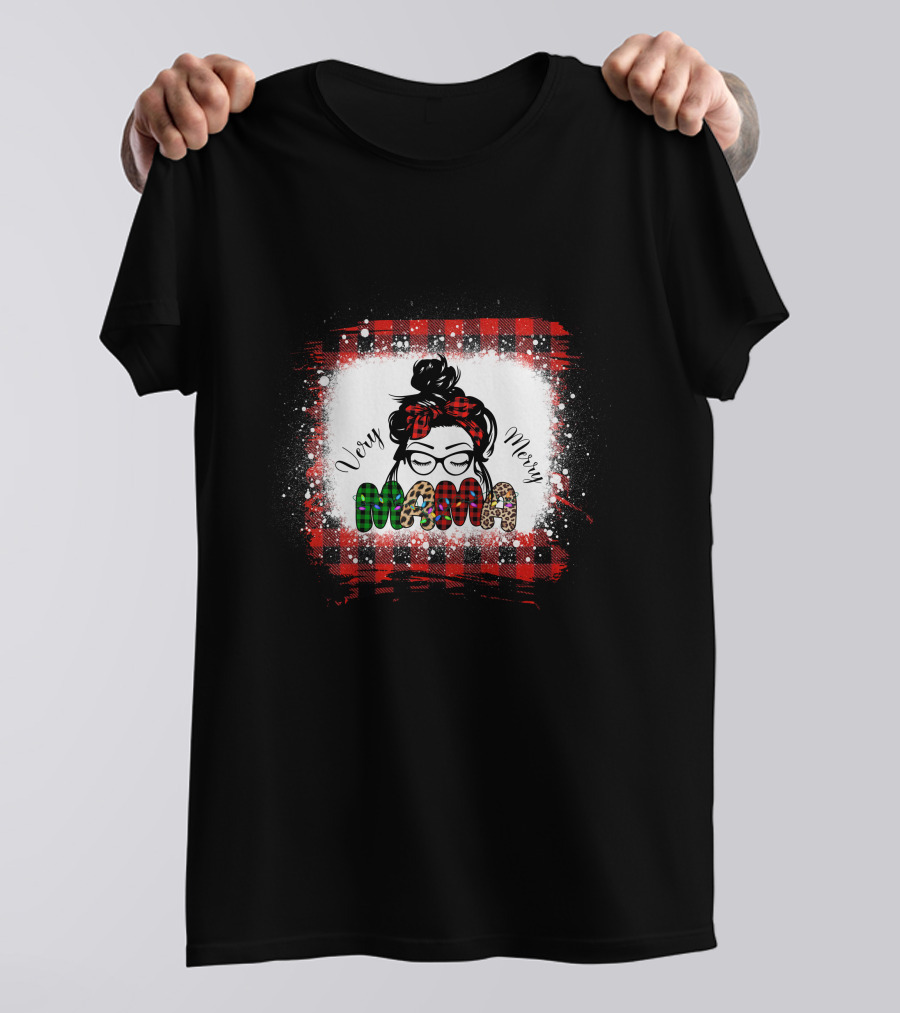 Very Merry Mama Christmas Plaid Bun Glasses T-Shirt
