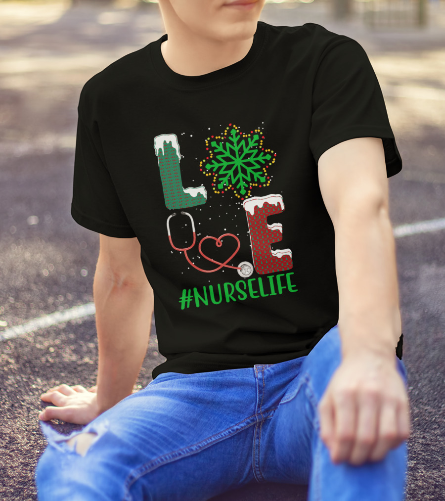 Love Christmas Snowflake Stethoscope #NURSELIFE T-Shirt