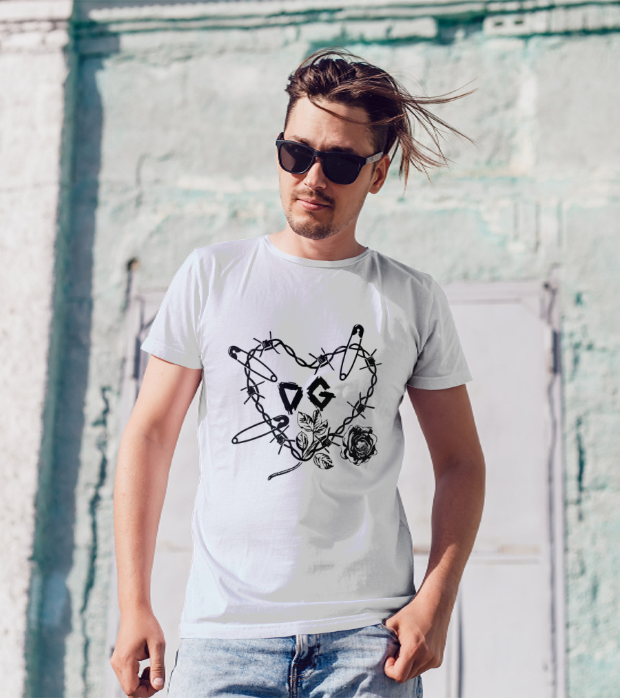 DG Barbed Wire Heart Safety Pin Rose Print T-Shirt