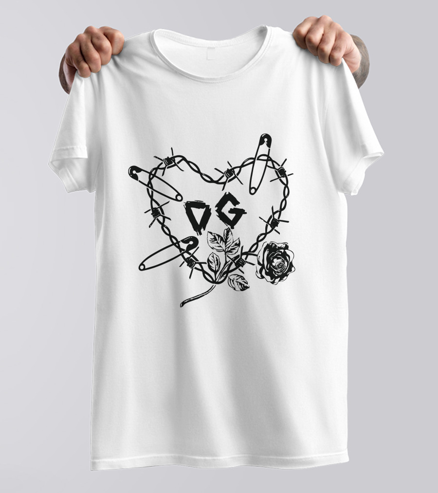 DG Barbed Wire Heart Safety Pin Rose Print T-Shirt