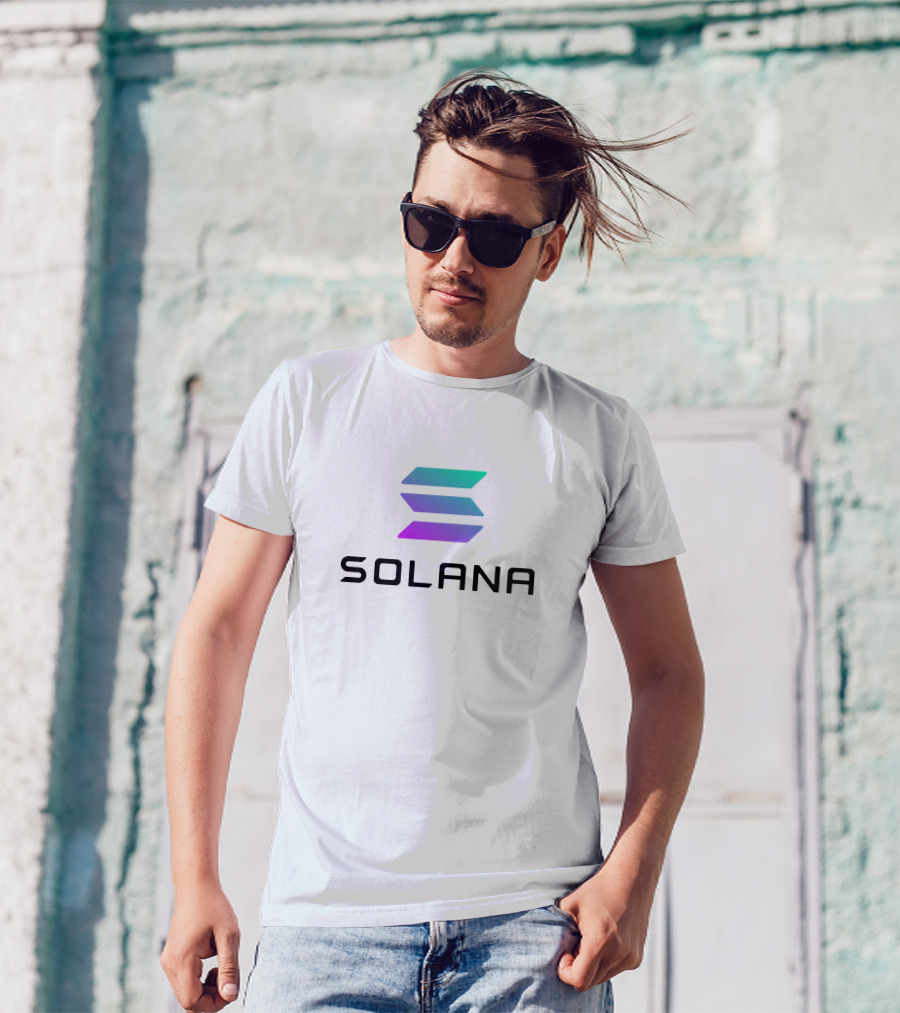 Solana Cryptocurrency Logo Multicolor Gradient T-Shirt