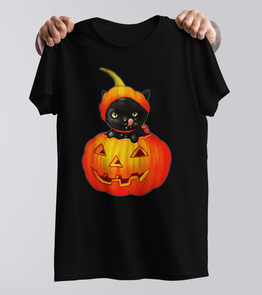 Funny Halloween Cats And Pumpkins With Scary Black Cat T-Shirt