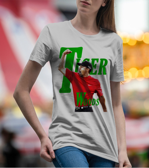 Tiger Woods Iconic Victory Pose Golf Tank Top T-Shirt