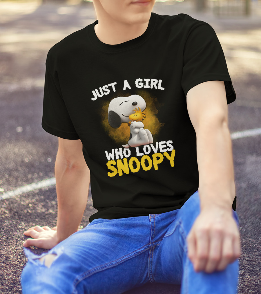 Just A Girl Who Loves Snoopy T-Shirt