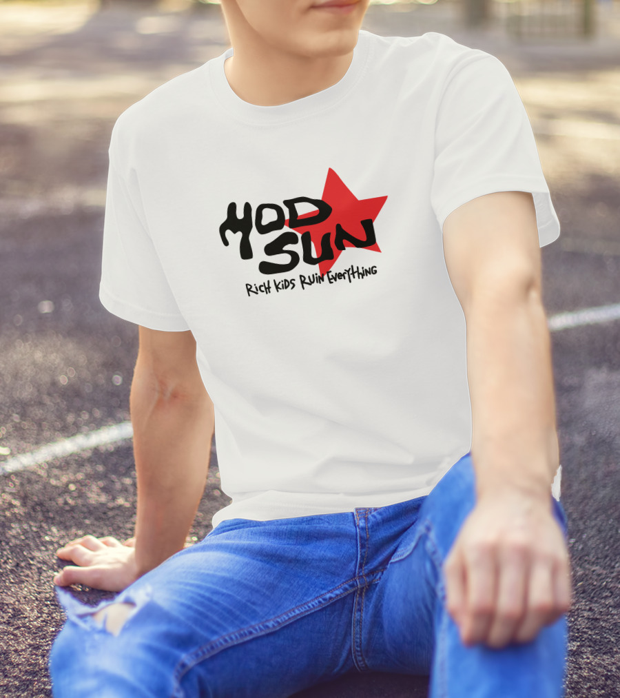 Mod Sun Rich Kids Ruin Everything Red Star T-Shirt